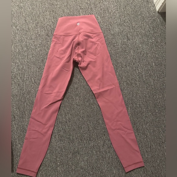 Lululemon leggings size 2 - Picture 2 of 3
